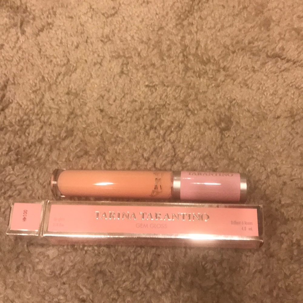 Brand new Tarina Tarantino Gem Gloss in Ruffle